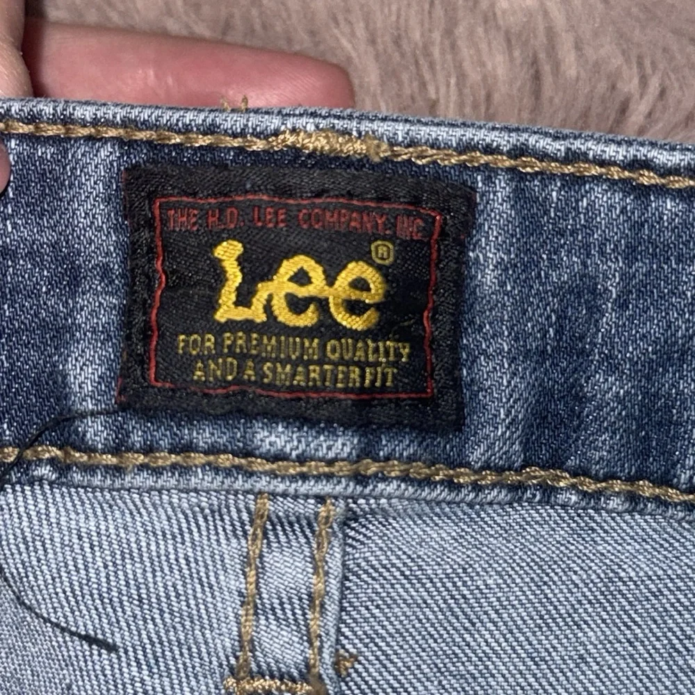 Lee blue jean denim shorts women’s short mid rise toned up button zip pockets 6M - Picture 8 of 12